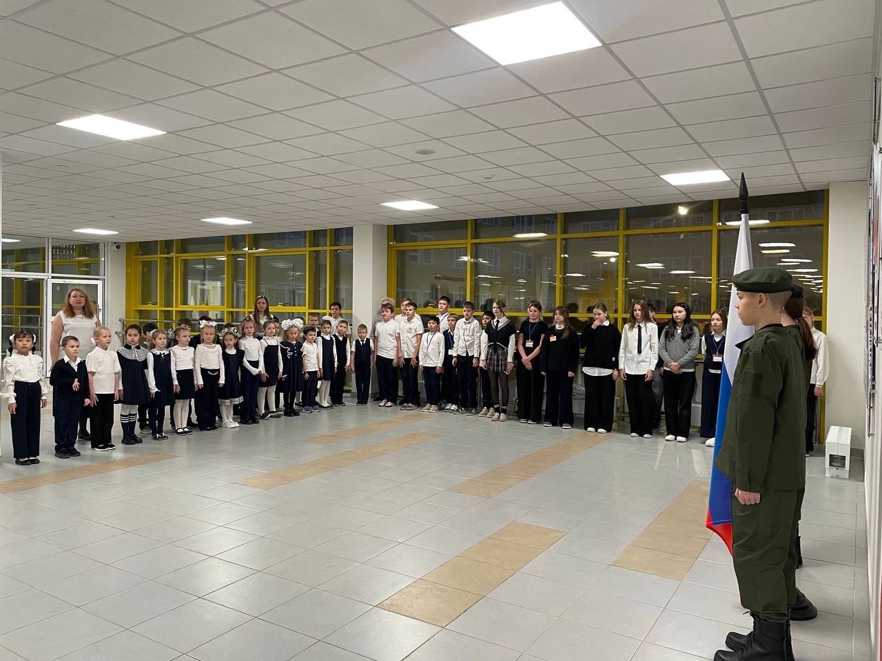 ТОРЖЕСТВЕННАЯ ЛИНЕЙКА.
